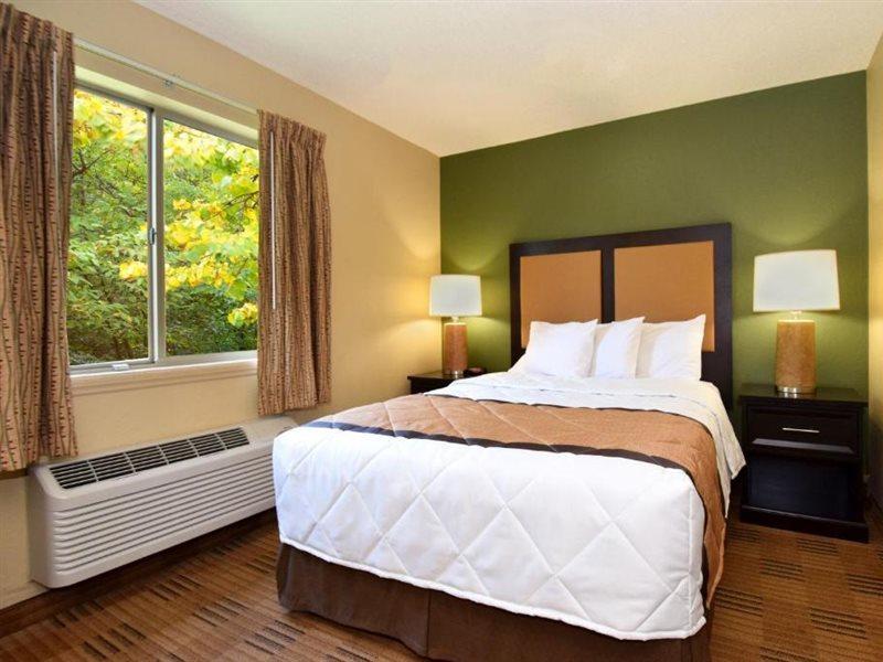 Extended America - - Greystone 2* Columbia
